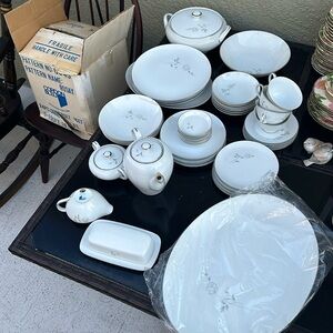 Fine China service for 8 inc platters etc